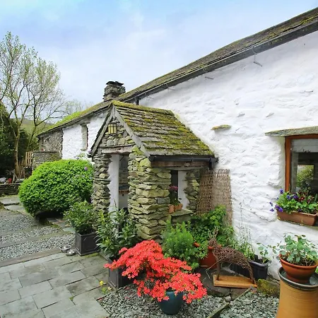 The Farm And Duddon View Barn * Broughton in Furness